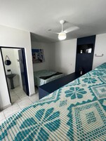 5 bedrooms, desk, laptop workspace, free WiFi