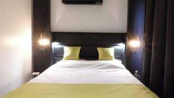 1 habitación, wifi y ropa de cama