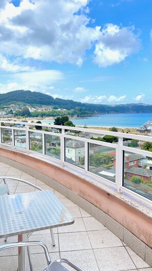 Outdoor dining - The Cliffs - Brisa Marina (Viveiro)
