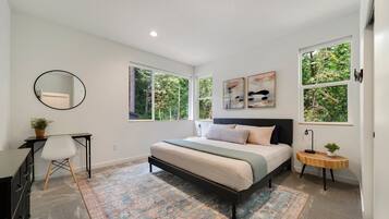 5 عدّة غرف نوم وواي فاي وملاءات أسرّة