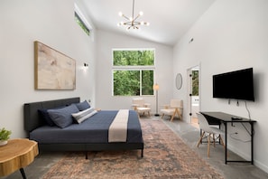 5 bedrooms, WiFi, bed sheets