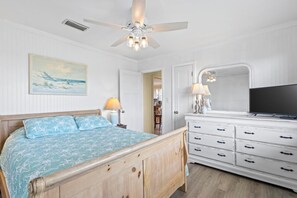 3 chambres, fer et planche à repasser, Wi-Fi gratuit, draps fournis