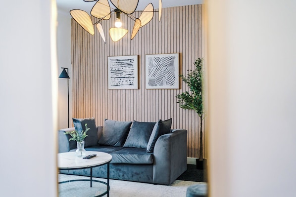 Condo | Área de sala de estar | Smart TV, Netflix y servicios de streaming 