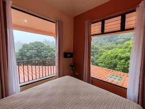 Economy Double Room, Garden View | Memory foam beds, in-room safe, iron/ironing board, free WiFi - Mi Casa Su Casa (Monteverde)