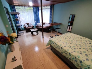 Deluxe Double Room, Mountain View | Memory foam beds, in-room safe, iron/ironing board, free WiFi - Mi Casa Su Casa (Monteverde)
