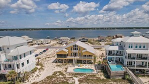 Exterior - Large Pet Friendly Gulf Front House with Pool and Elevator! (Gulf Shores)
