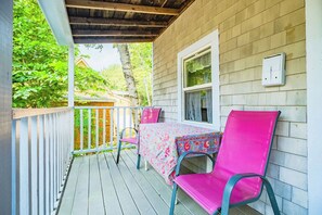 Property grounds - Sweet Thing Summary: (Portland)