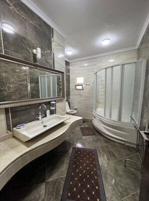 Hair dryer, bidet, towels, soap - A luxury 4 floors villa pyramids view (Pyramids Gardens)