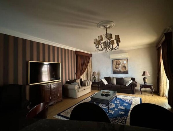 Living area - A luxury 4 floors villa pyramids view (Pyramids Gardens)