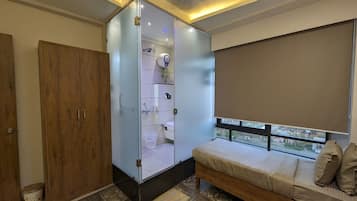 Quadrupla Deluxe | Biancheria da letto ipoallergenica, una scrivania