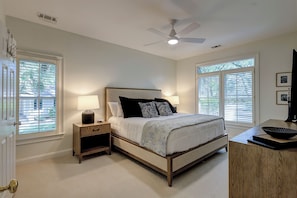 5 chambres, bureau, fer et planche à repasser, Wi-Fi gratuit