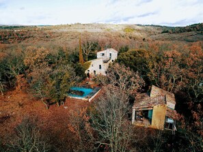 Exterior - Mas de caractere et de charme, swimming pool, 12/14 persons (Issirac)