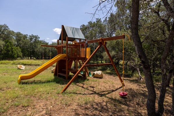 Children’s area - Concan Cowboy Private Pool, Free Golf @ Frio River Vacation Rentals (Concan)