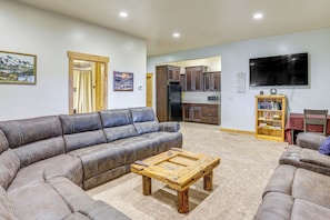 Casa (Multiple Bedrooms) | Interior