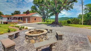 House (3 Bedrooms) | Front of property