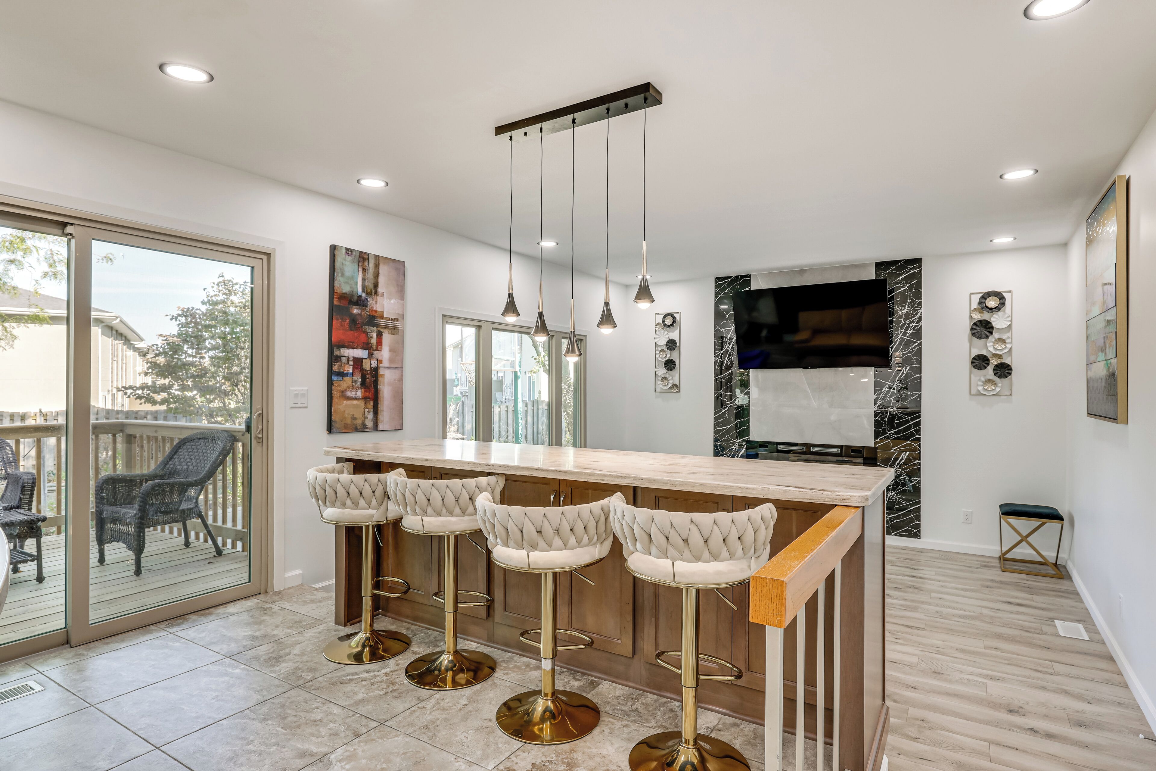 House (3 Bedrooms) | Interior