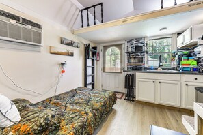 Apartment (0 Bedroom) | Interior - Pet-friendly Raleigh Tiny Home w/ Patio (Raleigh)