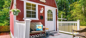 Pet-friendly Raleigh Tiny Home w/ Patio