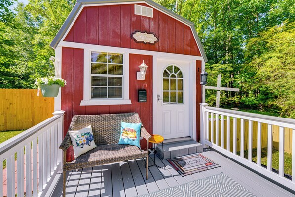 Apartment (0 Bedroom) | Front of property - Pet-friendly Raleigh Tiny Home w/ Patio (Raleigh)