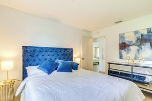 House (3 Bedrooms) | Interior - 2 Mi to State Parks! Crystal River Home w/ Yard (Crystal River)