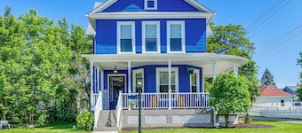Pet-friendly Lancaster Home 13 Mi to Dtwn Buffalo