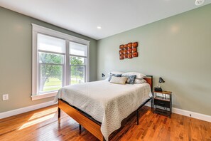 House (3 Bedrooms) | Interior - Pet-friendly Lancaster Home 13 Mi to Dtwn Buffalo (Lancaster)