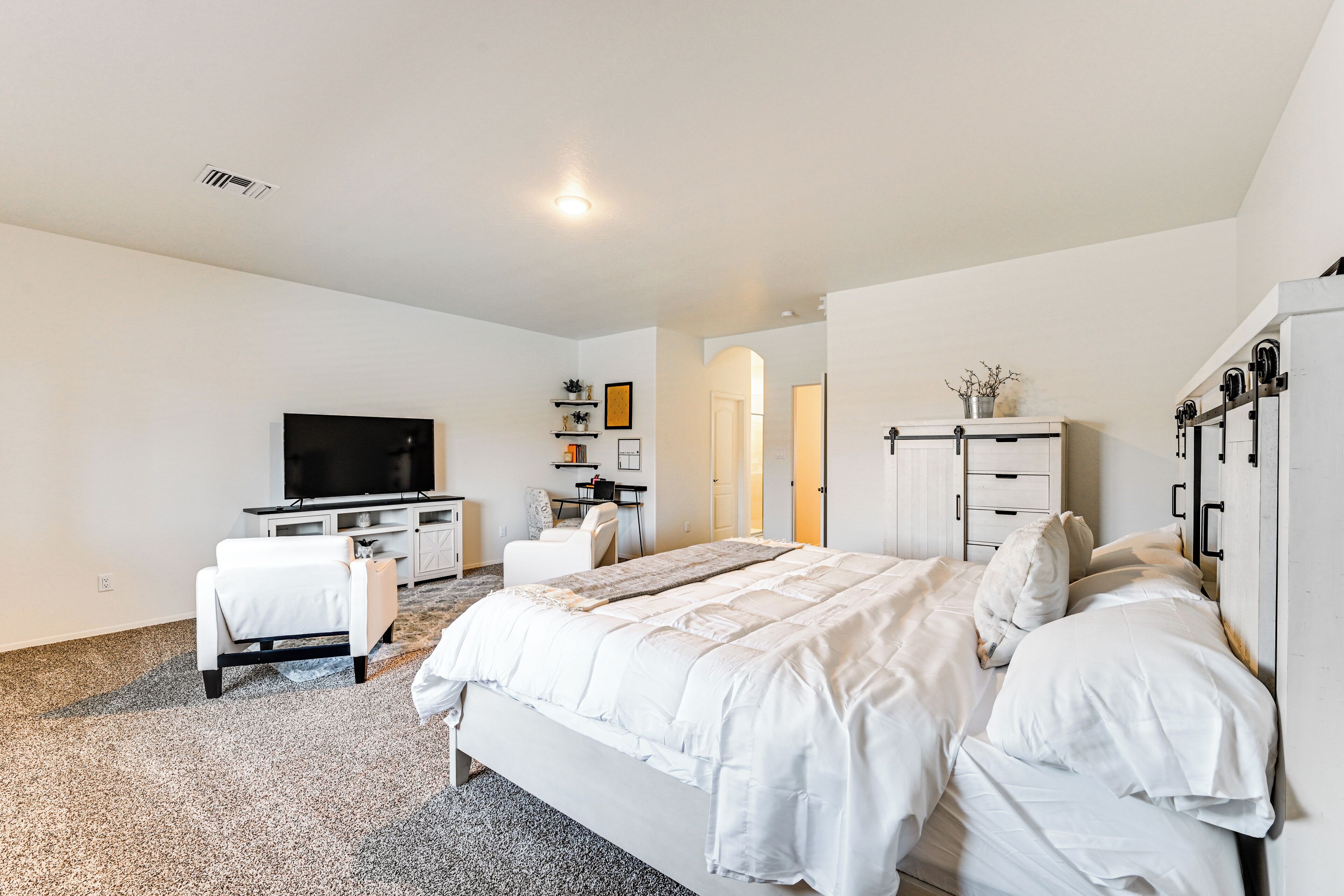 House (4 Bedrooms) | Interior