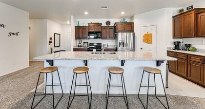 Year-round Yuma Escape Near Dtwn: Pets Welcome!