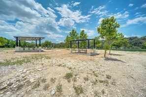 Interior - Texas Hill Country Retreat - Walk to Nueces River! (Camp Wood)