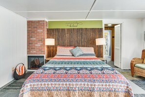 Apartment (0 Bedroom) | Interior - Fort Walton Beach Studio w/ Shared Pool & Patio! (Fort Walton Beach)