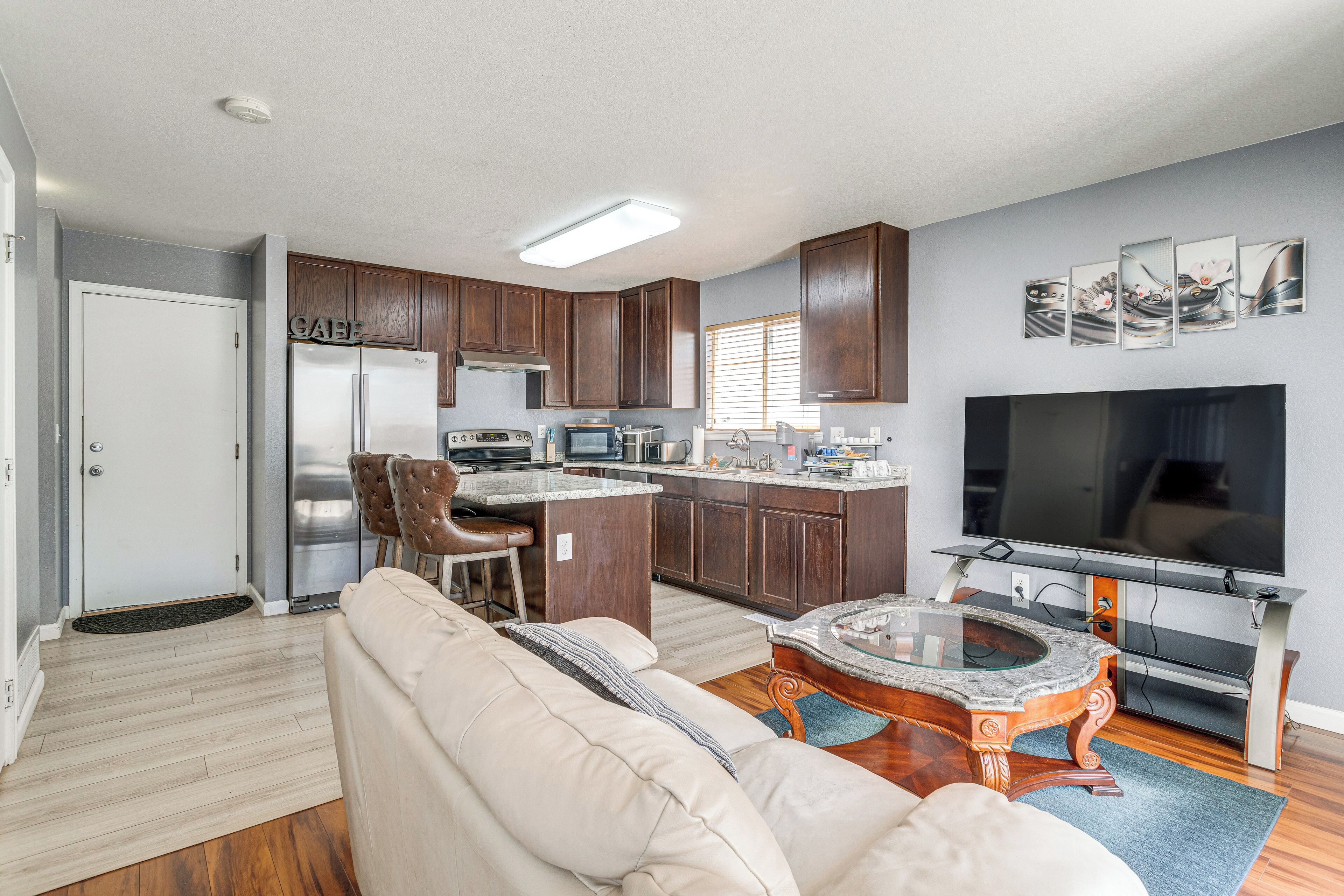 House (3 Bedrooms) | Interior