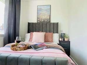 3 Schlafzimmer, Bügeleisen/Bügelbrett, WLAN, Bettwäsche