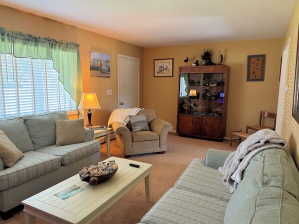 Smart TV - Mom and Dad's Sweet Memories - Single home - Pet Friendly, NO LINENS PROVIDED (Chincoteague)