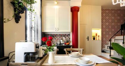 Lian's Cozy Garden home, beside a subway in downtown of Shanghai w/AC,WIFI etc.