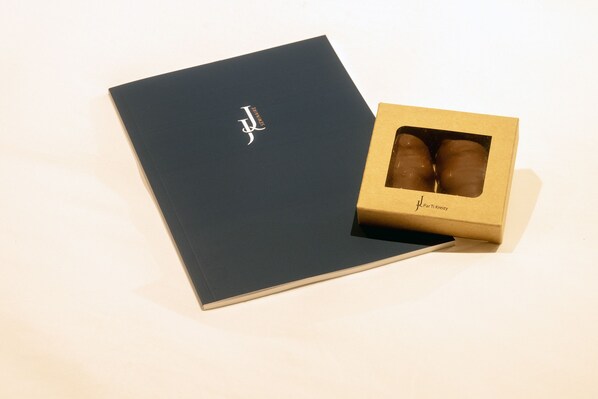 Päivittäinen mannermainen aamiainen (15 EUR per henkilö)