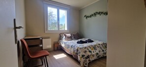 2 chambres, lit parapluie, Wi-Fi, draps fournis