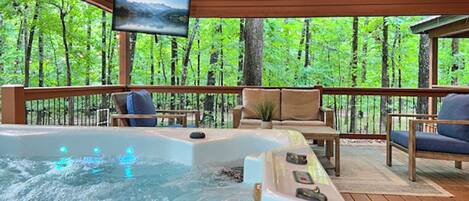 Bañera de hidromasaje al aire libre