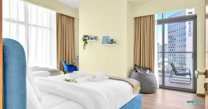 Luxury Apartment, 3 Bedrooms, Canal View, Executive Level | 3 bedrooms, premium bedding, Select Comfort beds, individually decorated - Spacious & Luxurious 2.5BD in Downtown (Dubai)