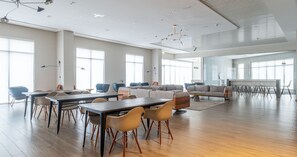 Property amenity - Spacious & Luxurious 2.5BD in Downtown (Dubai)