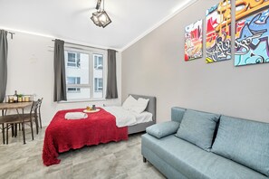 1 bedroom, premium bedding, individually decorated - Lumina studios near the railway station (Lodz)