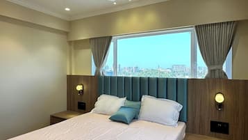 1 bedroom, desk, free WiFi, bed sheets
