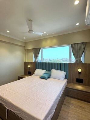 1 soverom, skrivebord, wi-fi (inkludert) og sengetøy