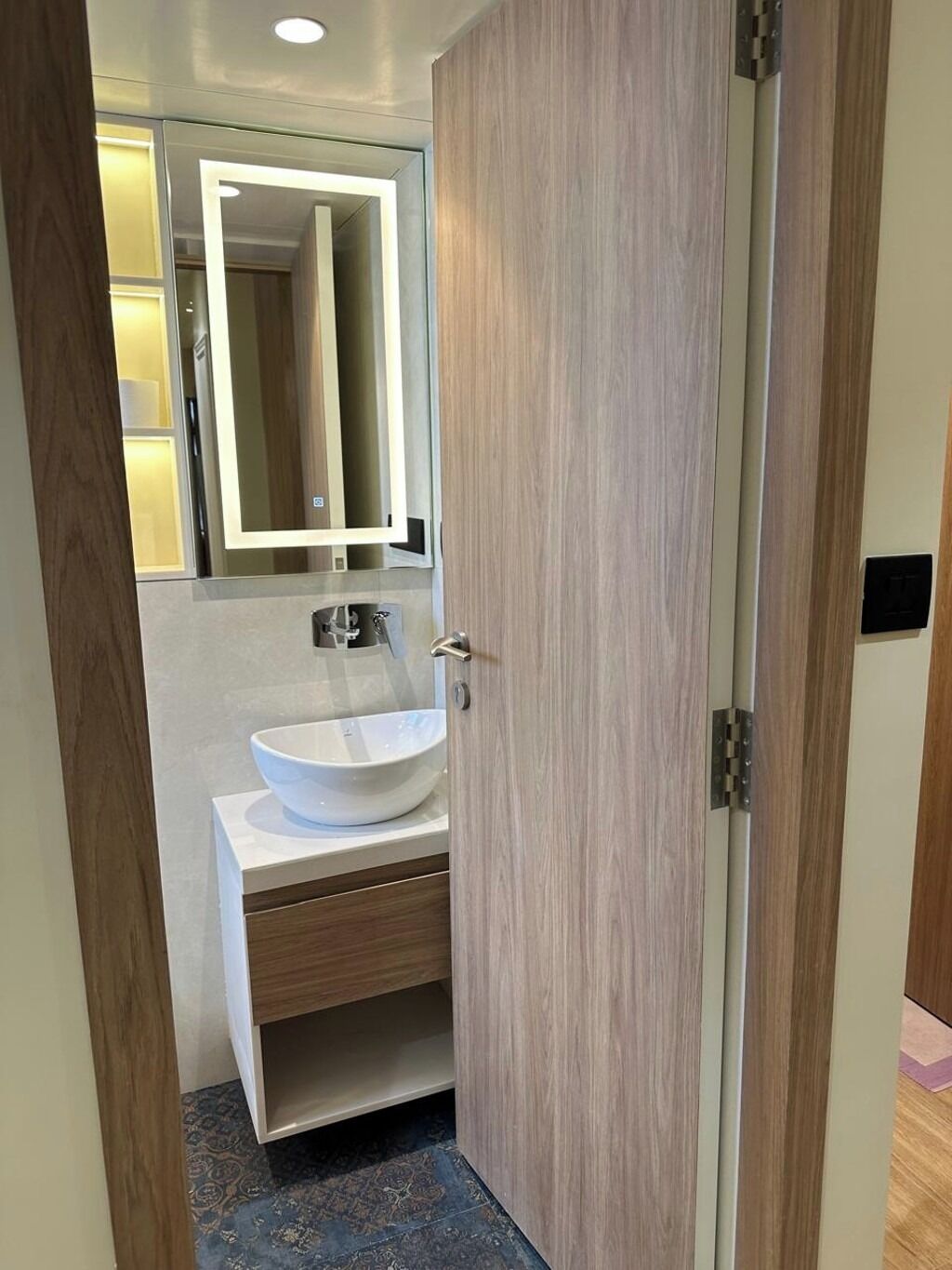 Shower, towels, soap, shampoo