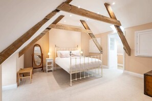 3 Schlafzimmer, Bügeleisen/Bügelbrett, WLAN, Bettwäsche