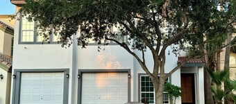 5 bed/4.5 bath family home with office space @ Cimarron. Excellent location!