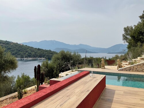 Greece Meganisi modern house on the sea Very nice view and quiet 