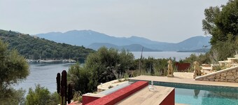 Greece Meganisi modern house on the sea Very nice view and quiet 