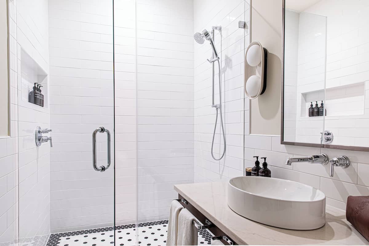 Shower, free toiletries, hair dryer, bathrobes