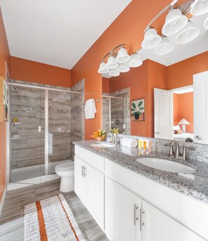 Maison, plusieurs chambres | Salle de bain