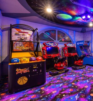 ハウス ベッドルーム (複数) | ゲーム室